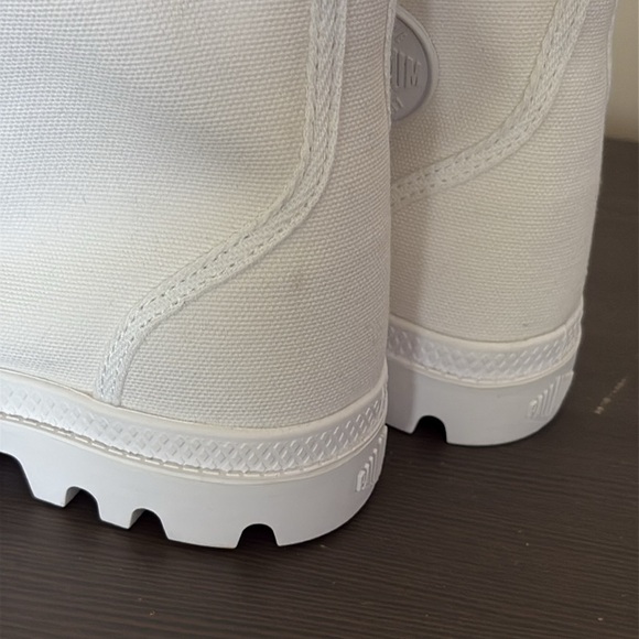 Palladium Pampa Hi Originale High Top Boot White  Mens 7.5 Women’s 9 - Picture 15 of 15